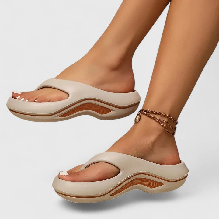 Dahlia - Leichte Slip-on-Sandalen
