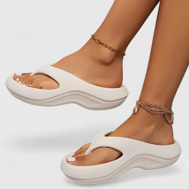 Dahlia - Leichte Slip-on-Sandalen