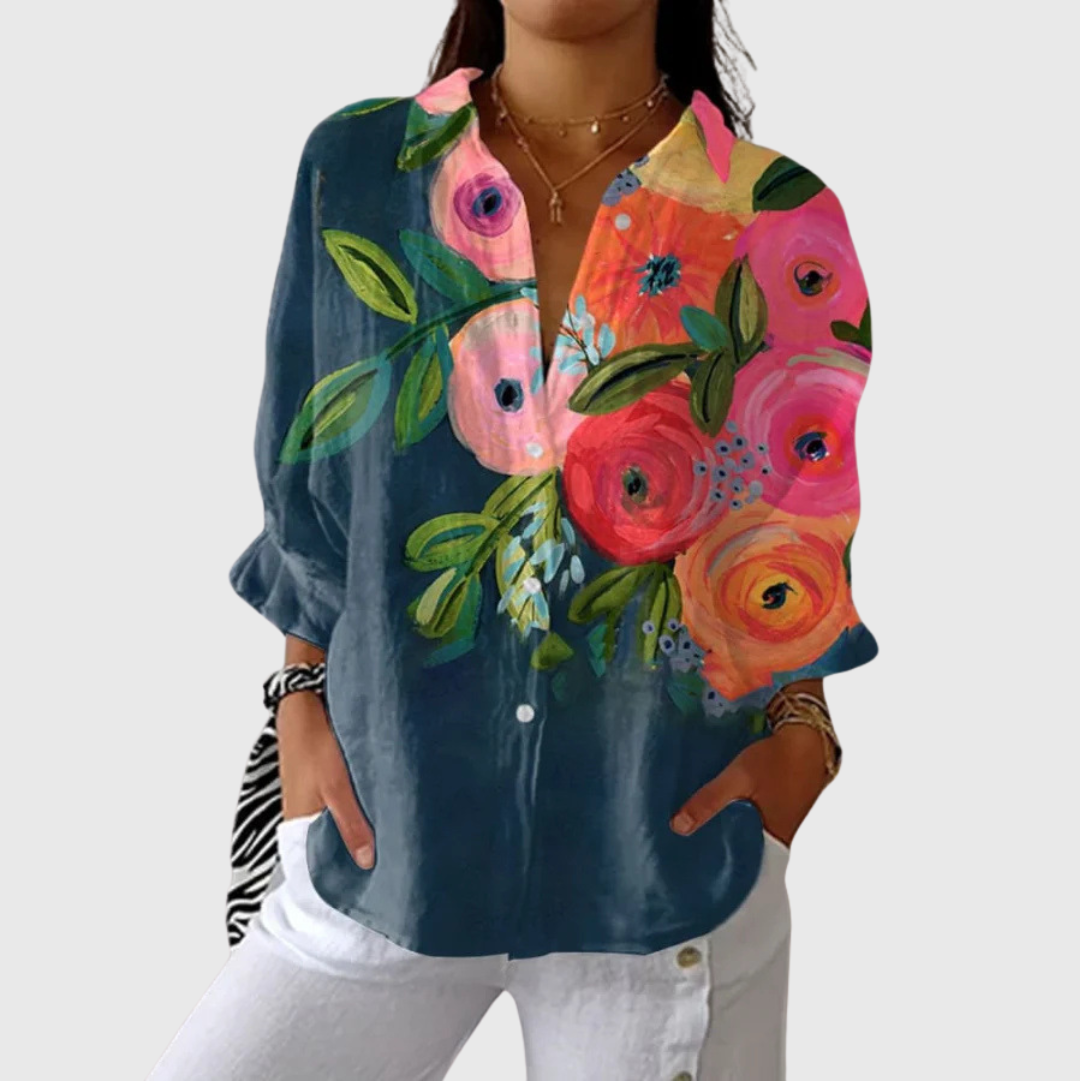 Leichte und farbenfroh bedruckte Bluse
