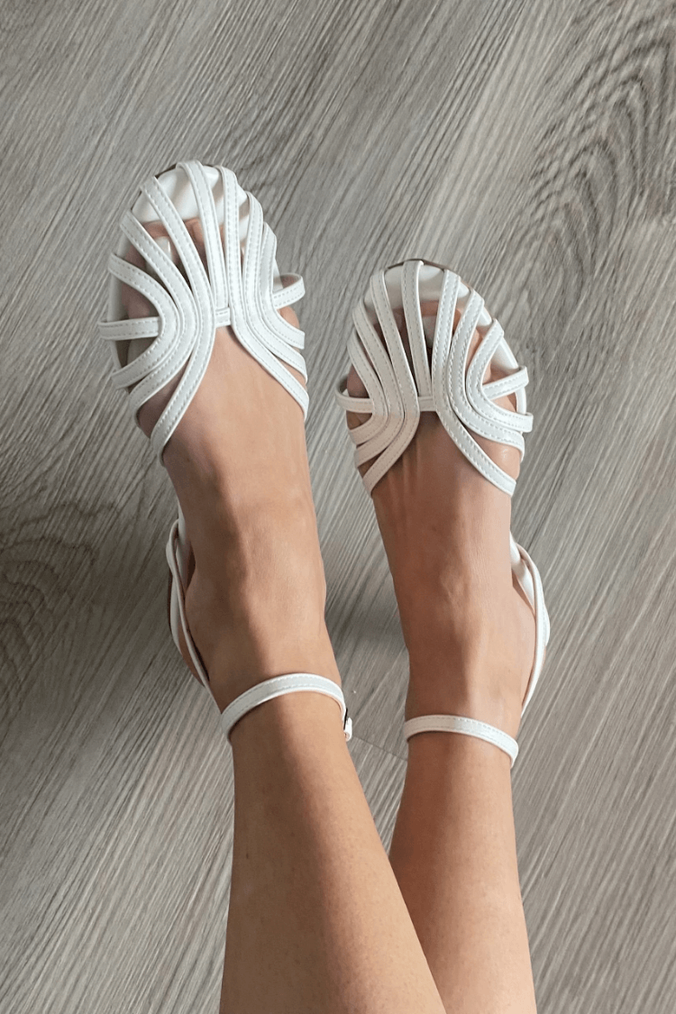 Victoria | Goldene Sandale