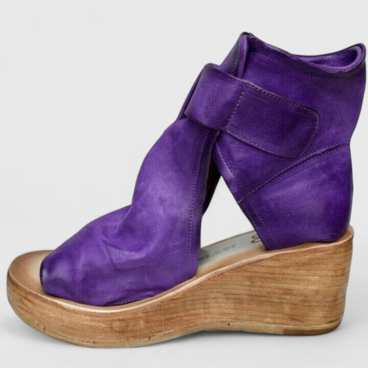 Karline - Klassische Keilsandalen