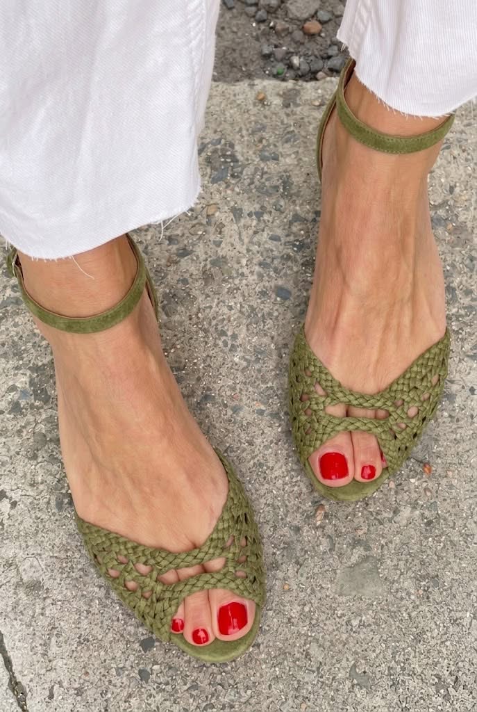 Isadora | Gold Flochtene Sandalen