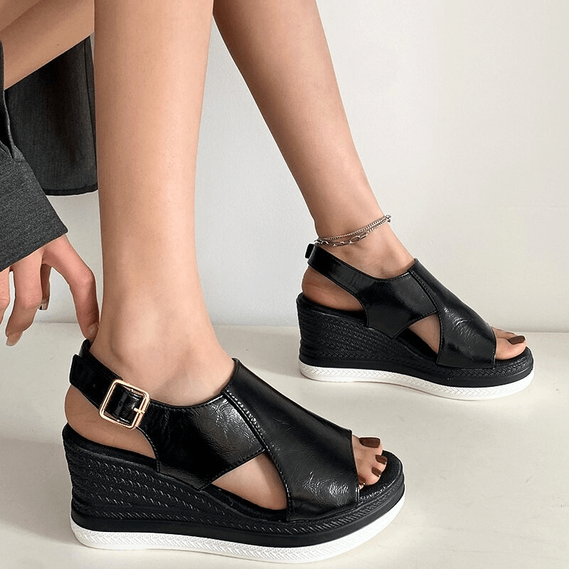 Baylie - Stilvolle Metallic-Sandalen