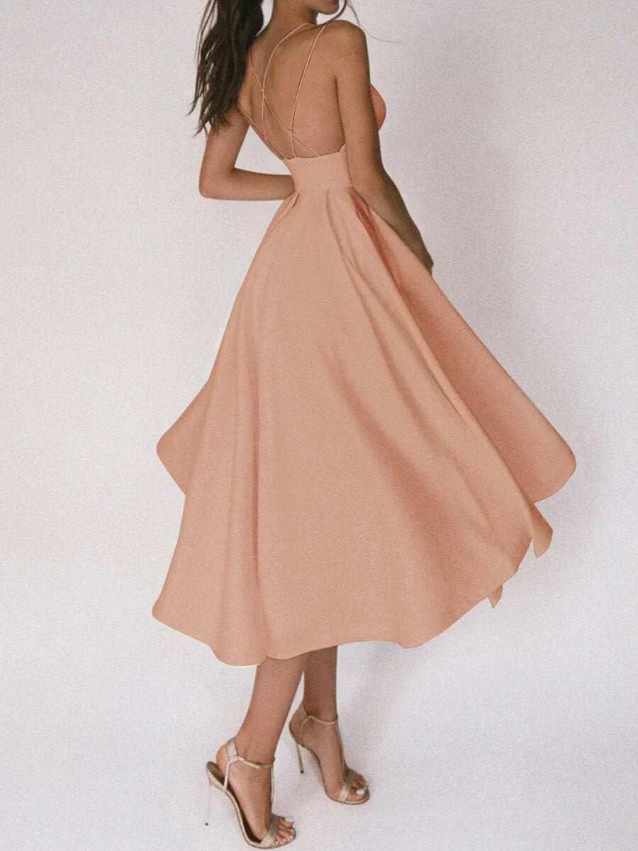 Elara - Elegante minimalistische Kleider