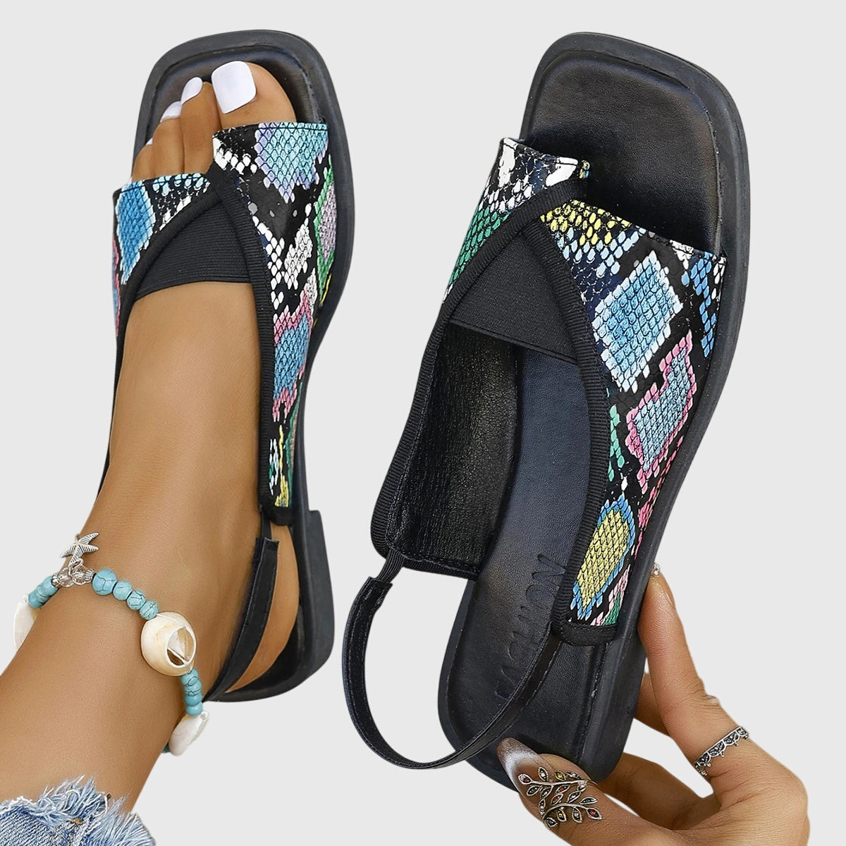 Nicola - Trendige orthopädische Sandalen