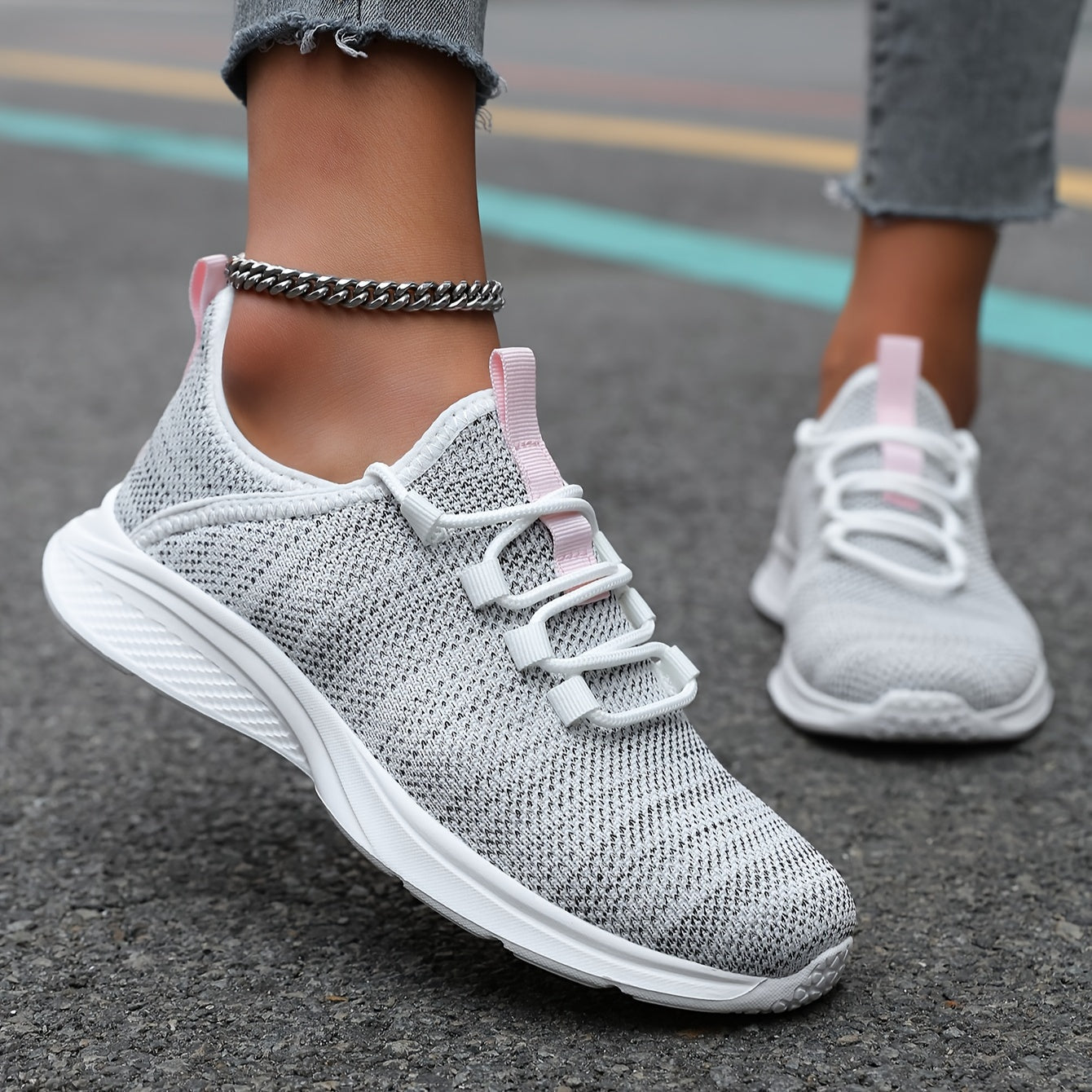 Ultraleichter, stylischer und passgenauer Sneaker