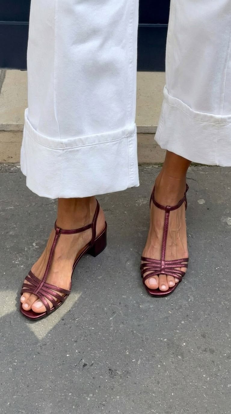 Allegra | Goldene Sandalen - Elegant für den Tag