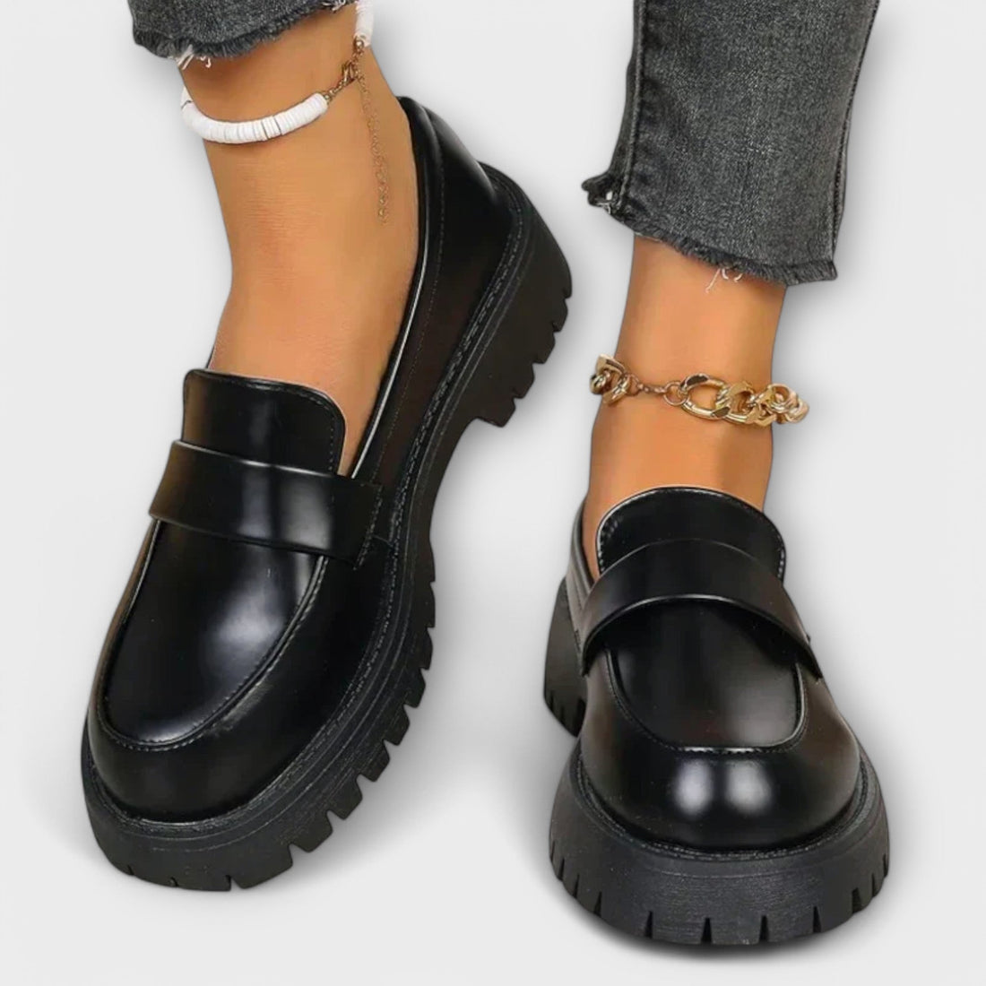 Edelgard - Schwarze Plateau-Loafer