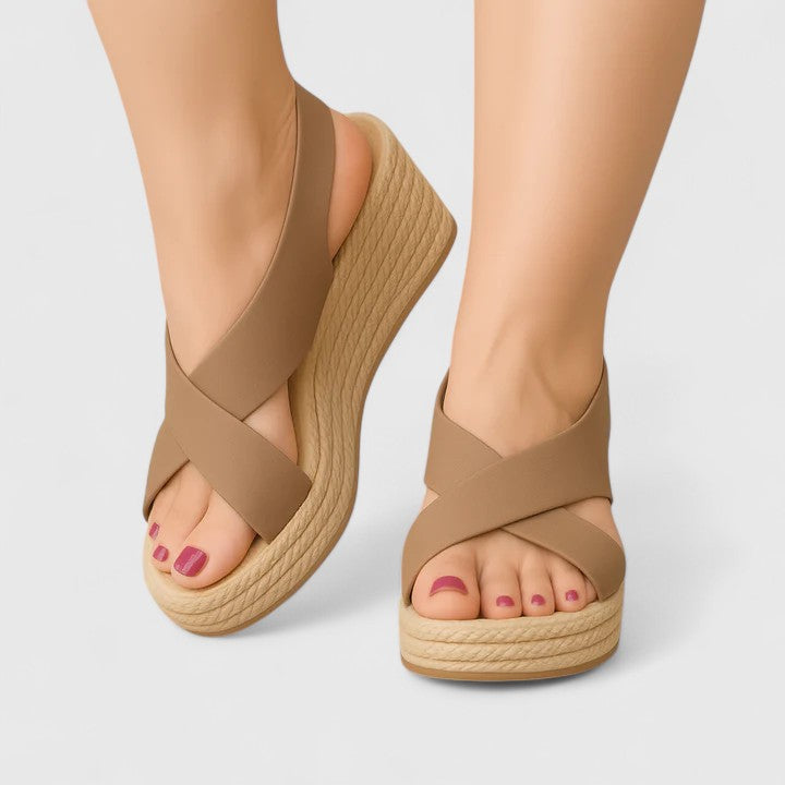 Bellany - Keilsandalen mit gekreuztem Fersenbereich