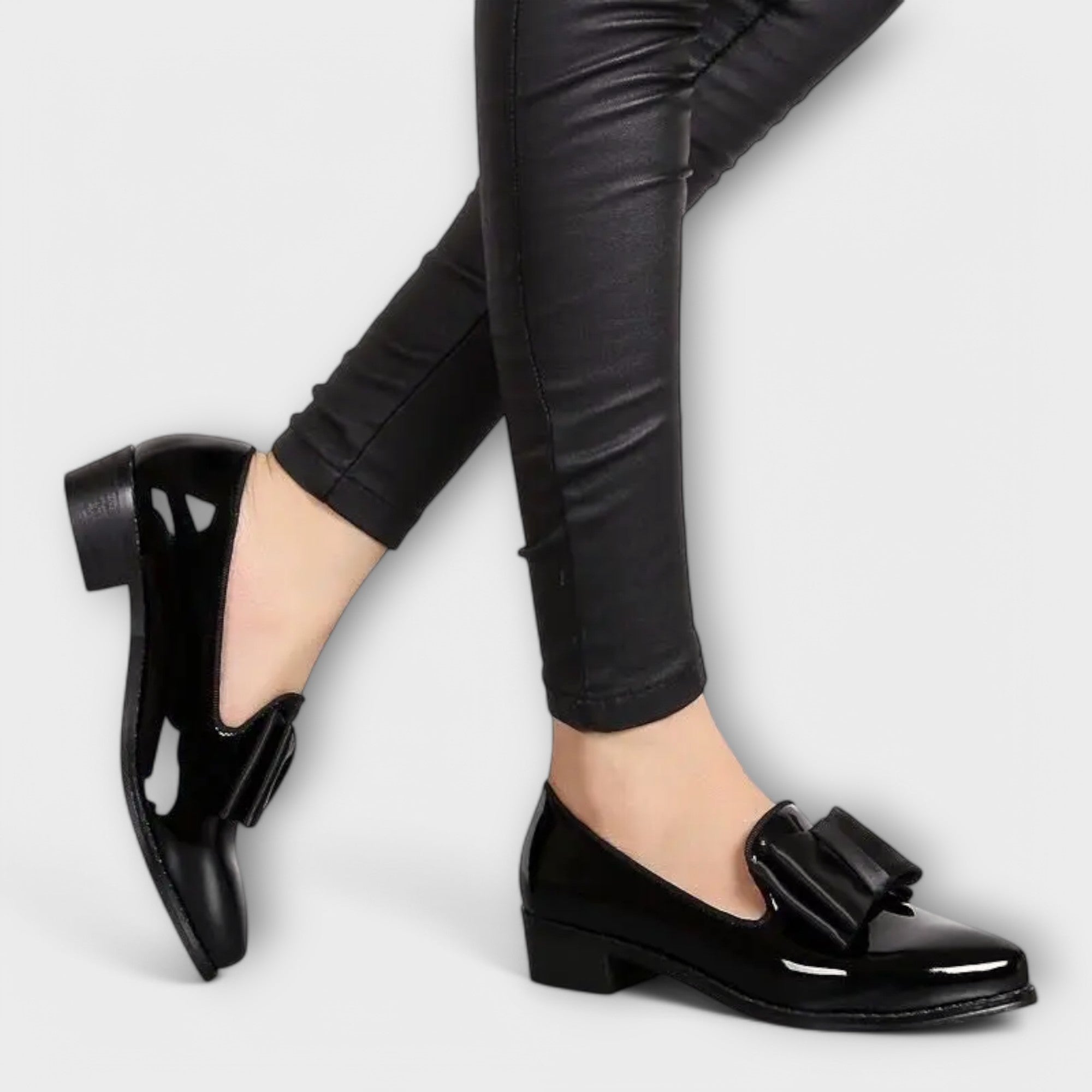 Helga - Burgunderrote Lackleder-Ballerinas mit Schleife