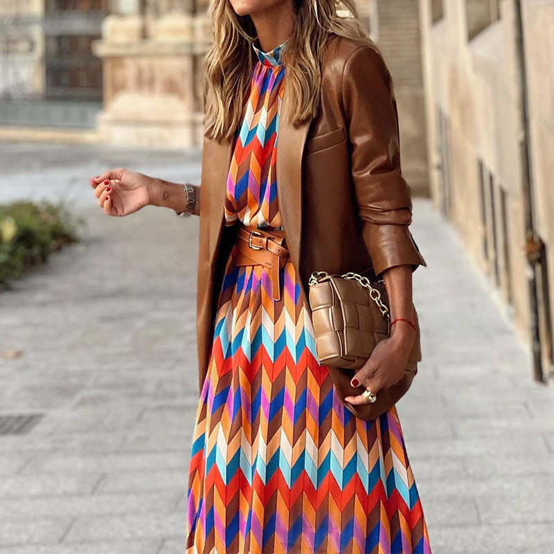Cassandra - Kleid mit lebendiger geometrischer Form
