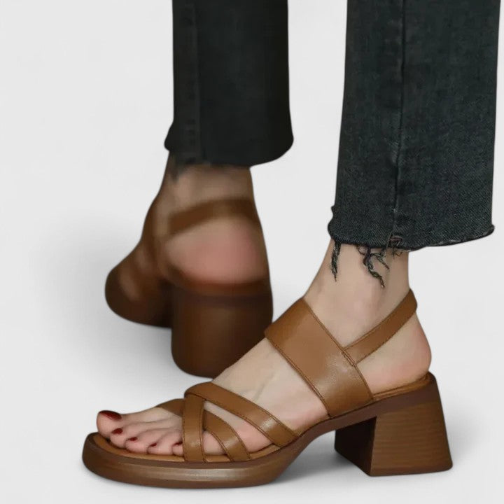 Celeste - Elegante Crossover-Sandalen