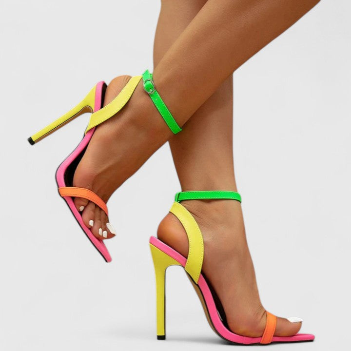 Olivgrüne Stiletto-Absatzspitzen