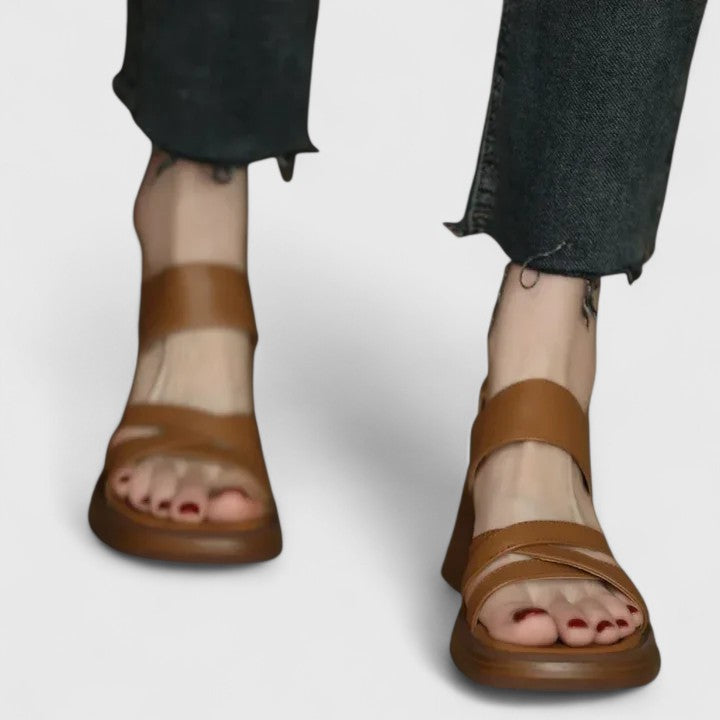 Celeste - Elegante Crossover-Sandalen