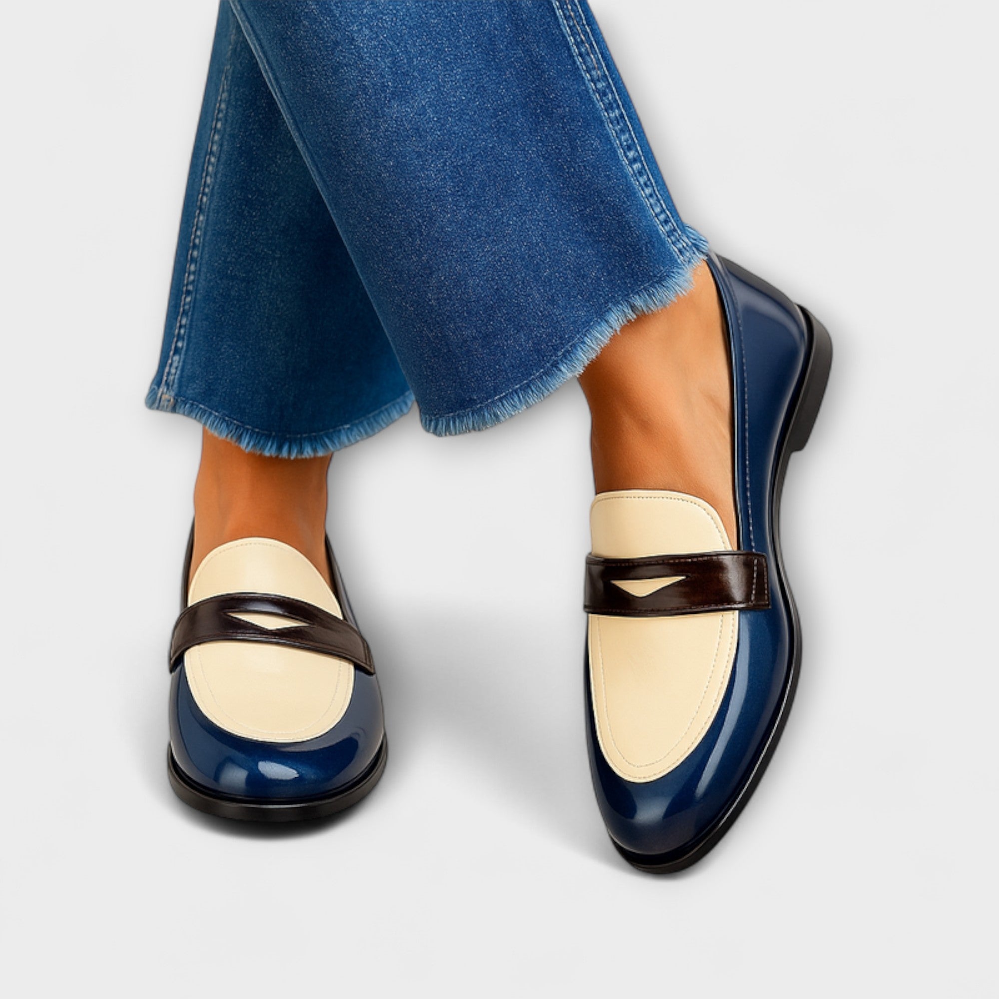 Brunhilde - Zweifarbiger Loafer aus Lackleder