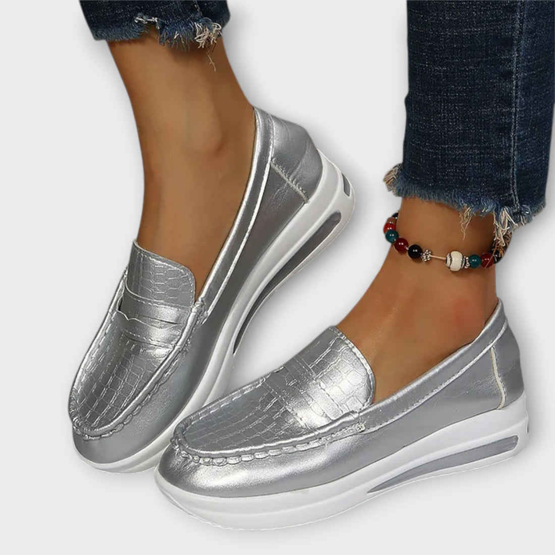Annegret - Goldene Lackleder-Loafer