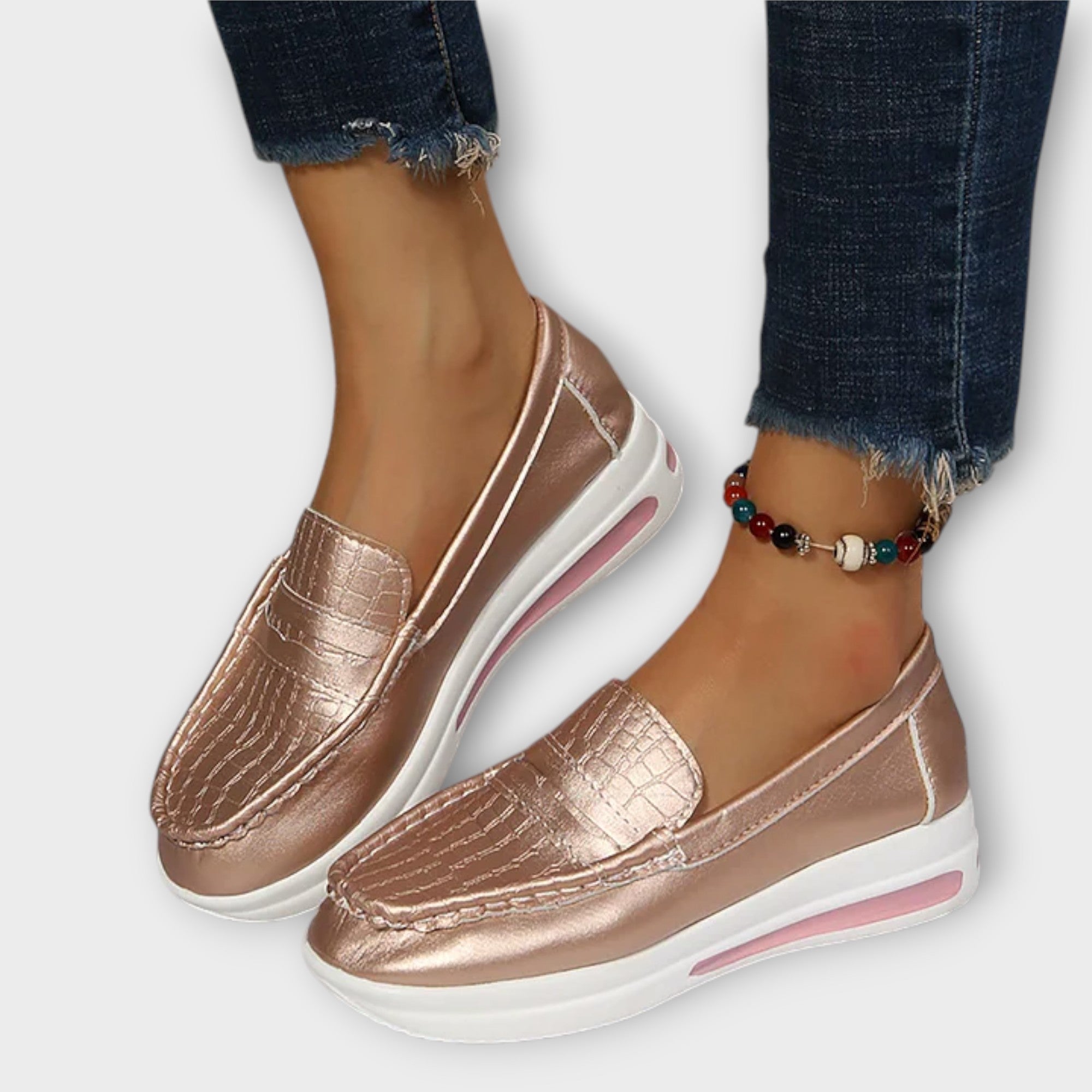 Annegret - Goldene Lackleder-Loafer