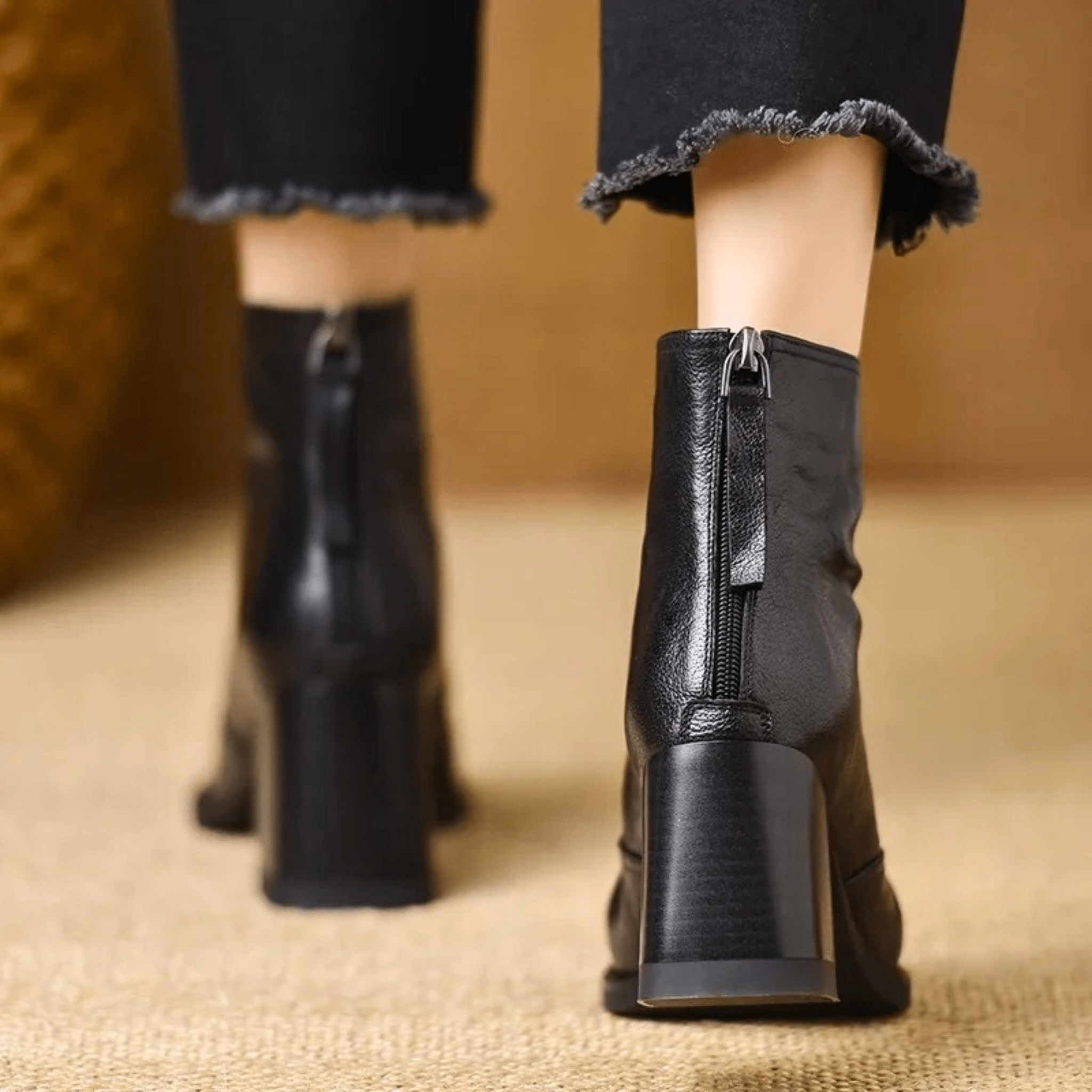 Claudia | Luxuriöse Stiefeletten mit Absatzdach