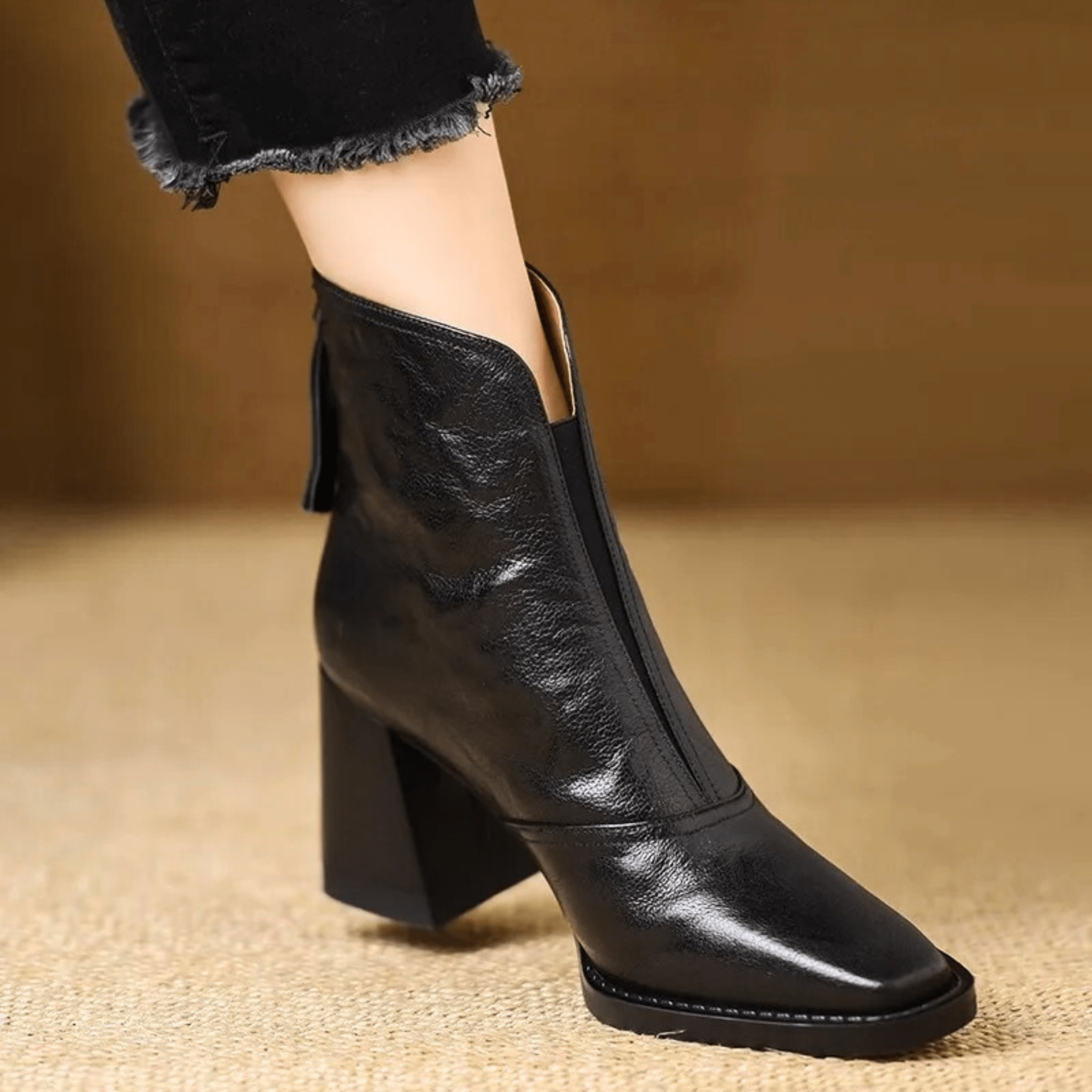 Claudia | Luxuriöse Stiefeletten mit Absatzdach