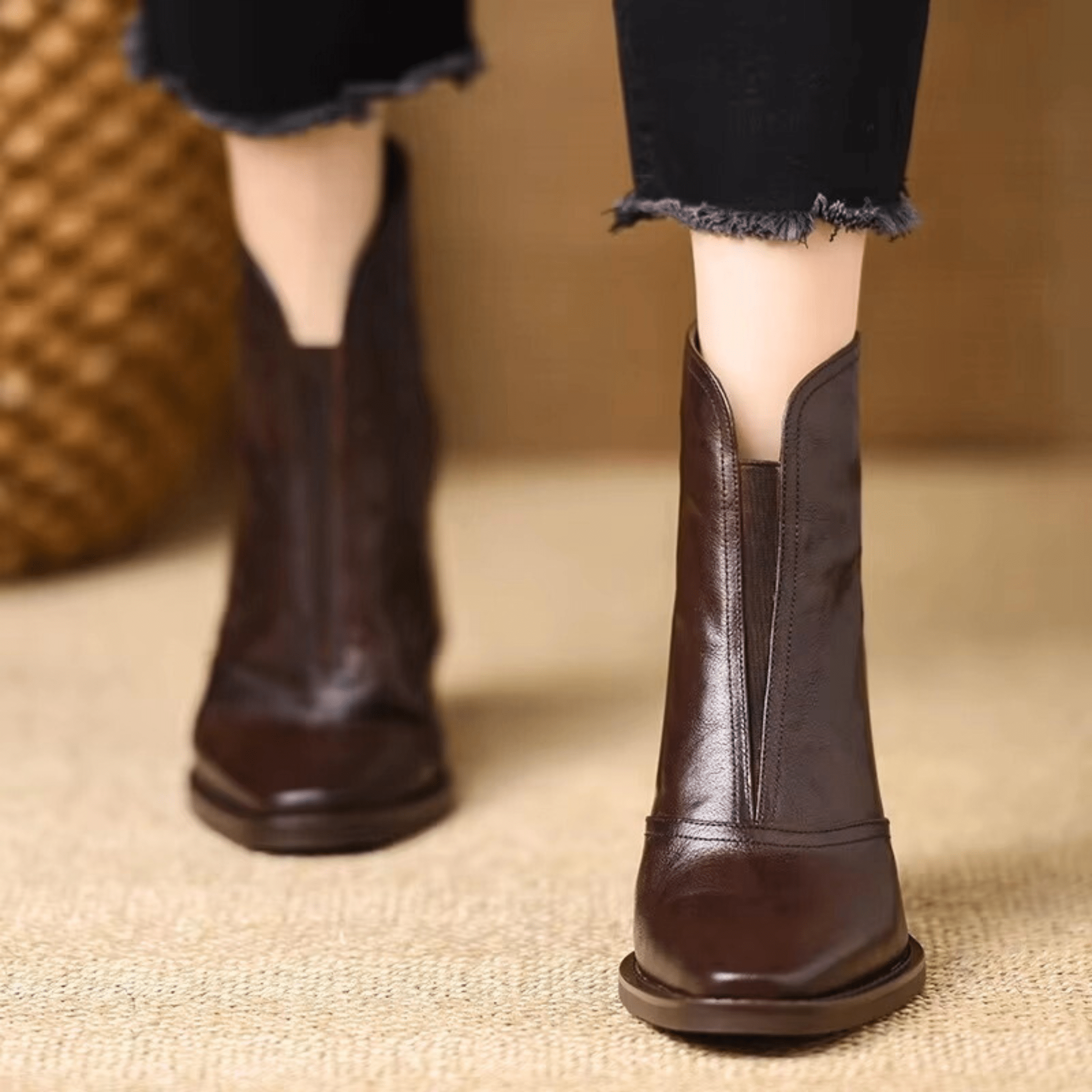 Claudia | Luxuriöse Stiefeletten mit Absatzdach