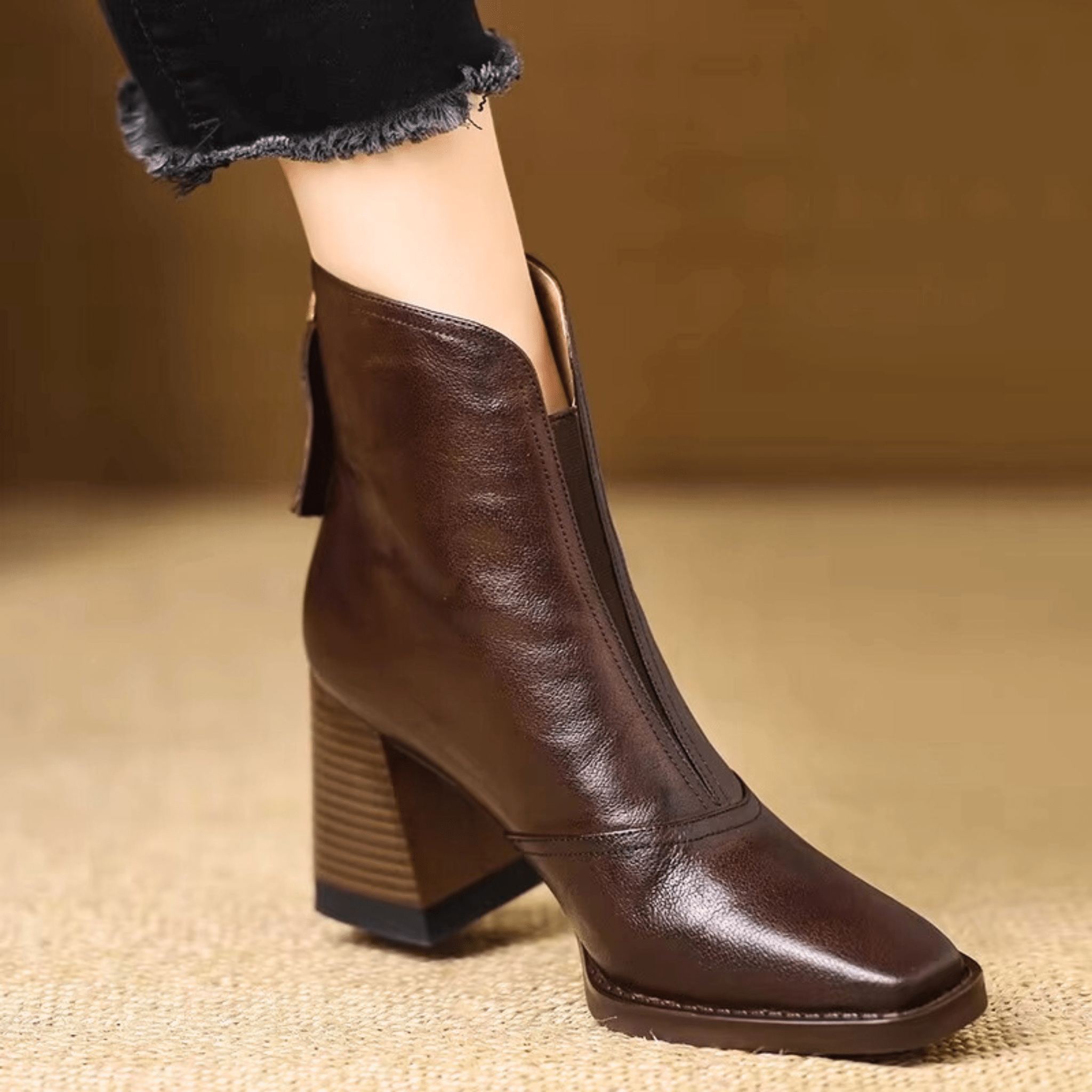 Claudia | Luxuriöse Stiefeletten mit Absatzdach