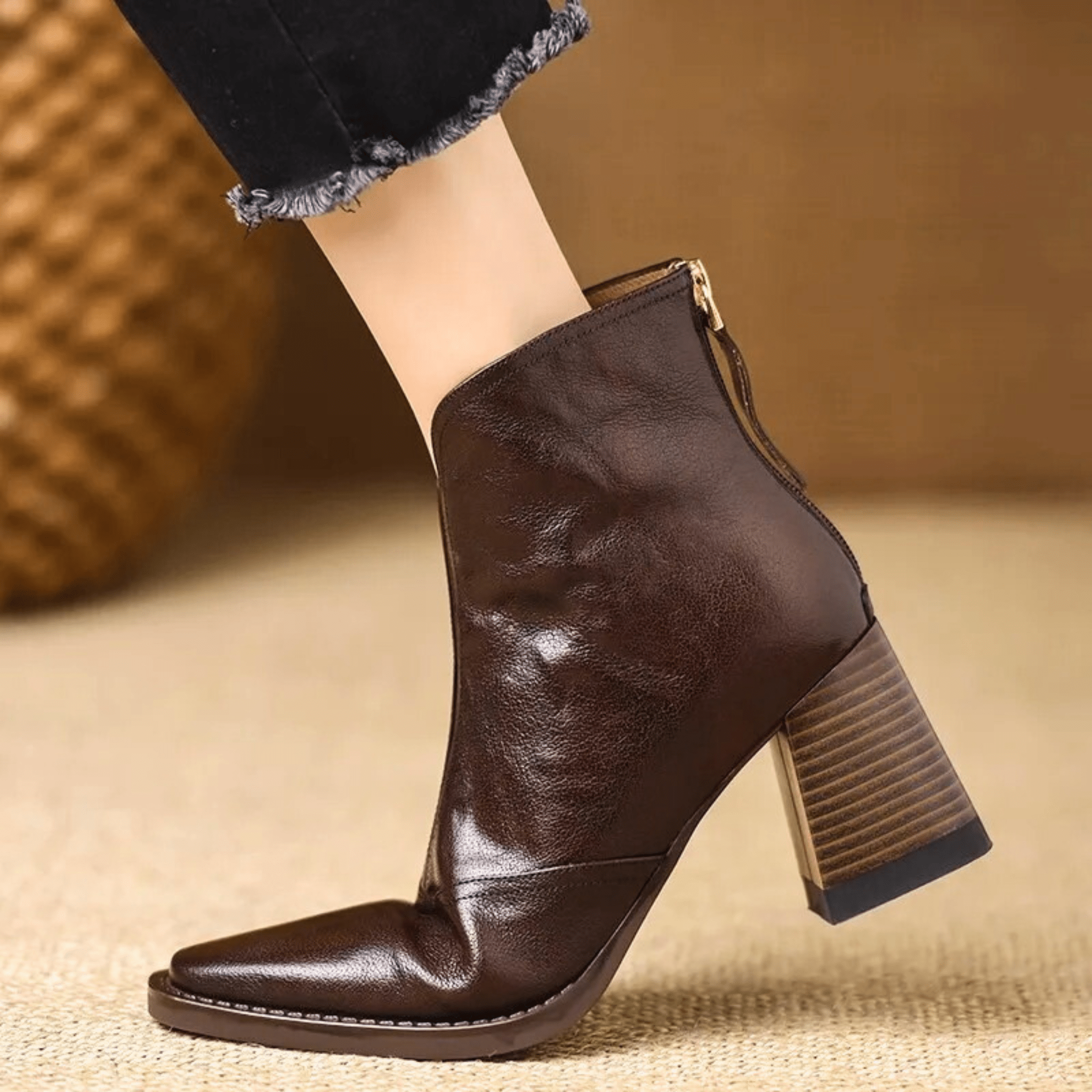 Claudia | Luxuriöse Stiefeletten mit Absatzdach